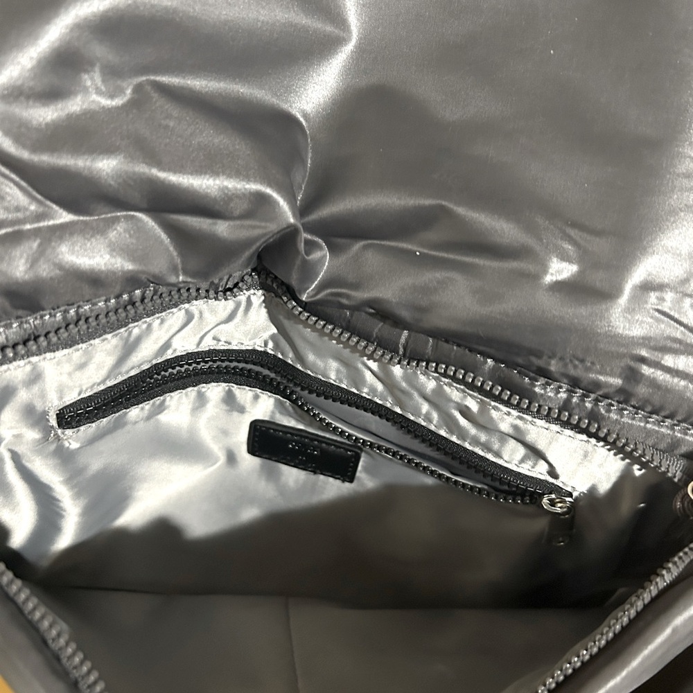 Caraa Crossbody bag